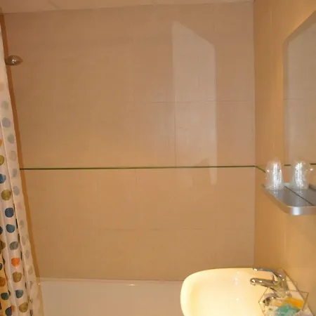 Tematico El Cid Guest house Fuengirola