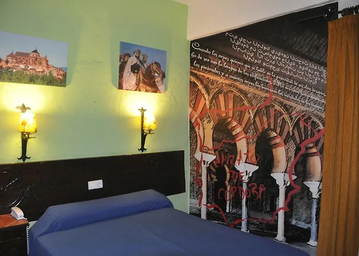 Tematico El Cid Гостевой дом Фуэнхирола